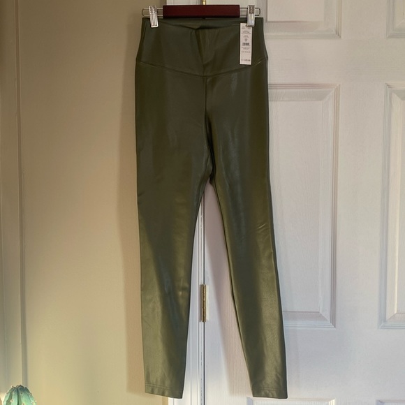 Vegan Leather Runway Leggings 0S - Picture 1 of 4